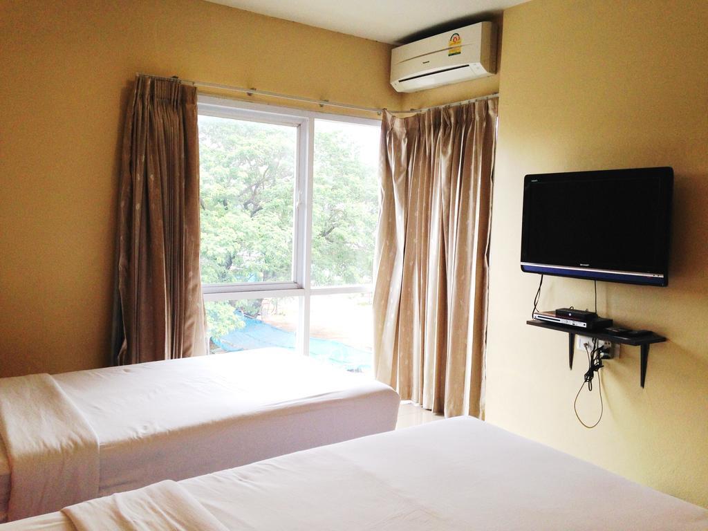 C2 Residence Lampang Esterno foto