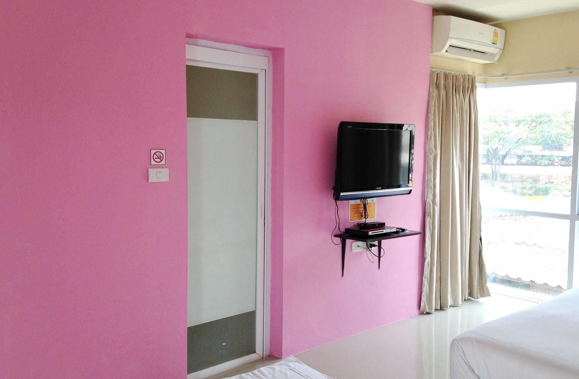 C2 Residence Lampang Esterno foto