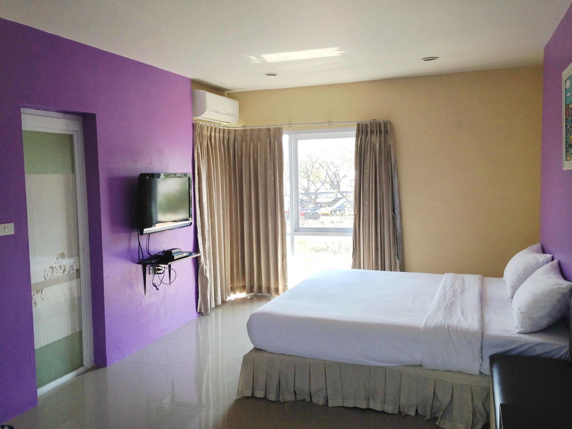 C2 Residence Lampang Esterno foto